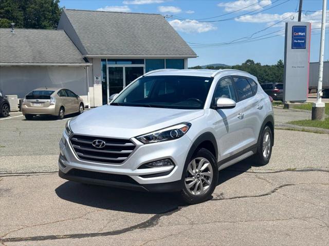 Photo of 2018 Molten Silver Hyundai TUCSON