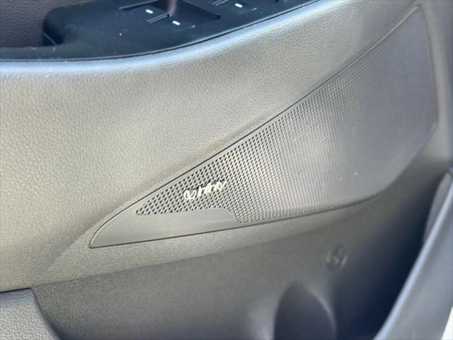 Photo of 2018 Molten Silver Hyundai TUCSON