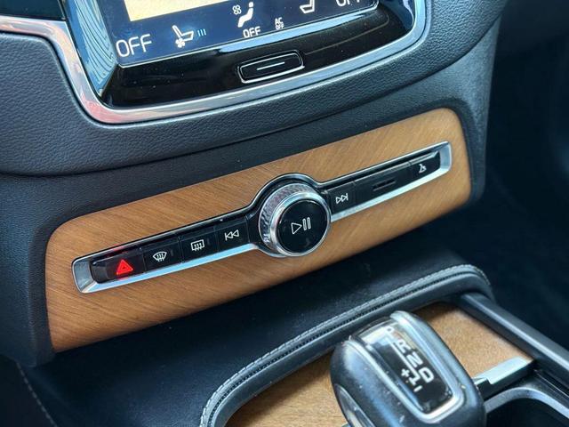 Photo of 2019 Osmium Grey Metallic Volvo XC90
