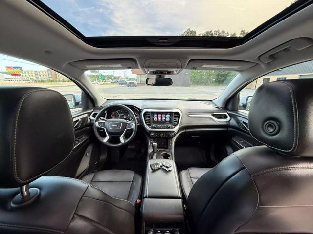 Photo of 2017 Silver GMC Acadia