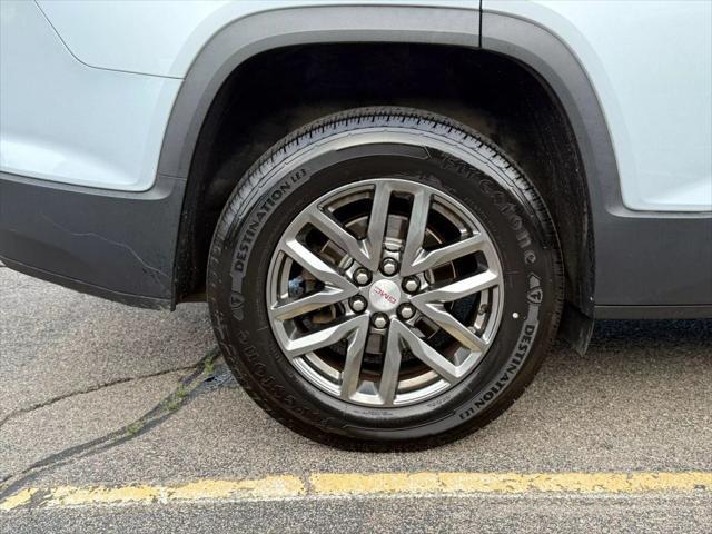 Photo of 2017 Silver GMC Acadia