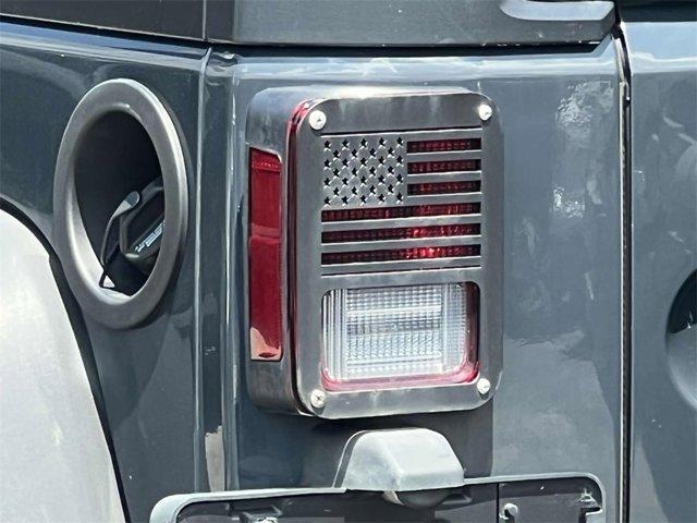 Photo of 2016 Rhino Clearcoat Jeep Wrangler Unlimited
