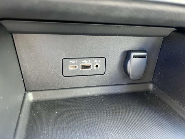 Photo of 2023 Cloud White Nissan Sentra
