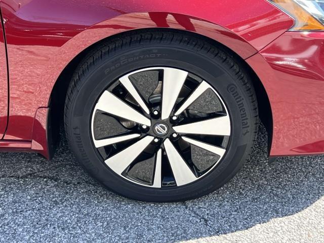 Photo of 2022 Scarlet Ember Nissan Altima