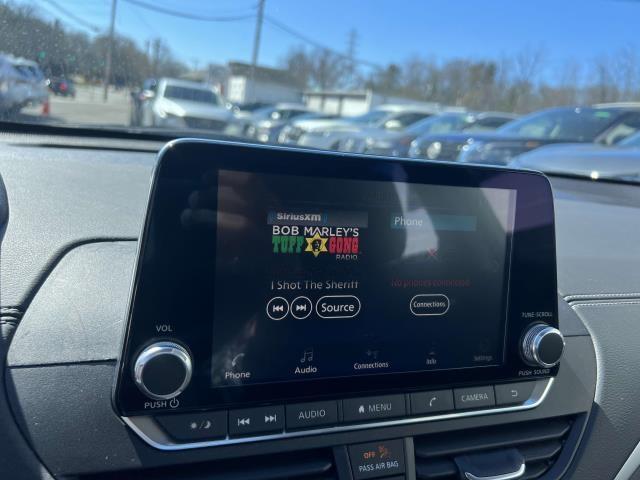 Photo of 2022 Scarlet Ember Nissan Altima