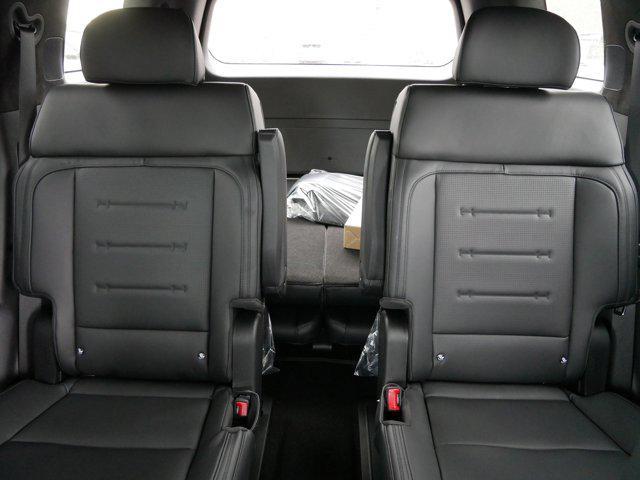 Photo of 2025 Ecotronic Gray Hyundai SANTA FE HEV