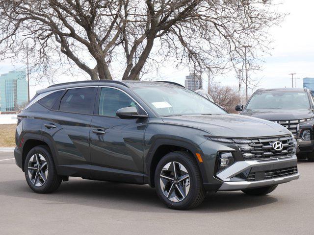 Photo of 2025 Amazon Gray Hyundai TUCSON Hybrid