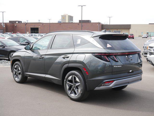 Photo of 2025 Amazon Gray Hyundai TUCSON Hybrid