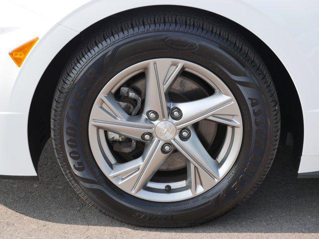 Photo of 2022 Quartz White Hyundai SONATA