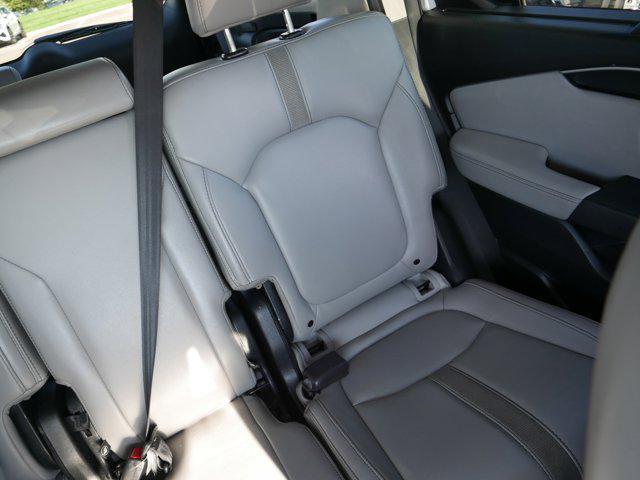 Photo of 2024 Platinum White Pearl Honda Pilot