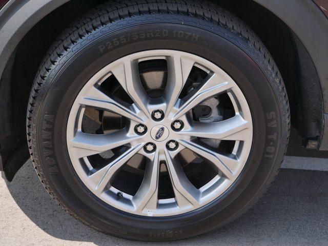 Photo of 2022 Jewel Red Metallic Tinted Clearcoat Ford Explorer