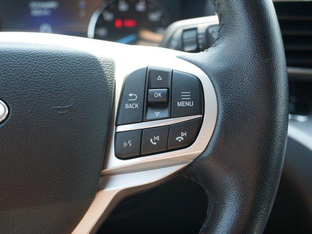 Photo of 2022 Jewel Red Metallic Tinted Clearcoat Ford Explorer