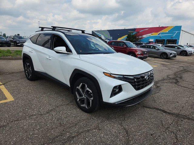 Photo of 2022 Quartz White Hyundai TUCSON