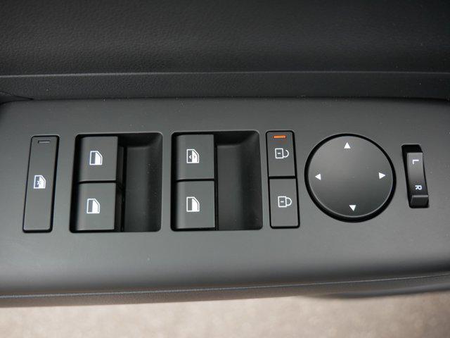 Photo of 2025 Atlas White Hyundai KONA