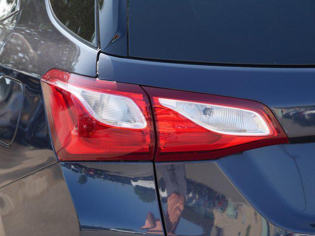 Photo of 2022 Iron Gray Metallic Chevrolet Equinox