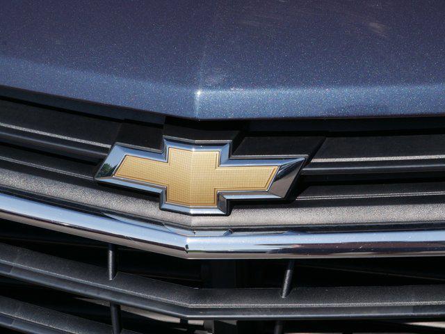 Photo of 2022 Iron Gray Metallic Chevrolet Equinox