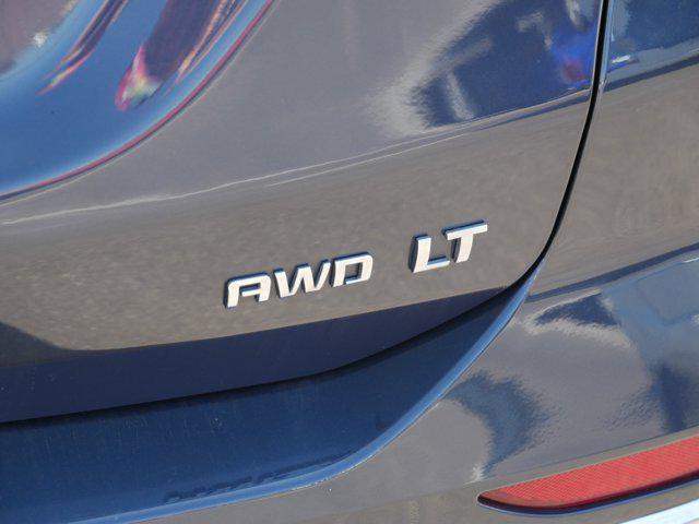 Photo of 2022 Iron Gray Metallic Chevrolet Equinox