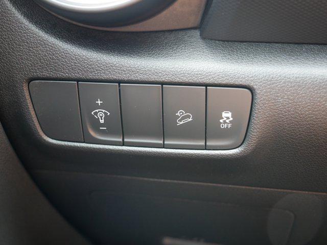 Photo of 2023 Cyber Silver Hyundai KONA