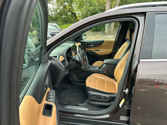 Photo of 2020 Chocolate Metallic Chevrolet Equinox