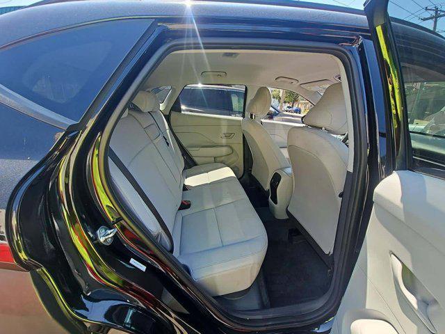 Photo of 2025 Abyss Black Pearl Hyundai KONA