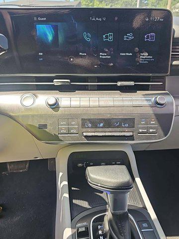 Photo of 2025 Abyss Black Pearl Hyundai KONA