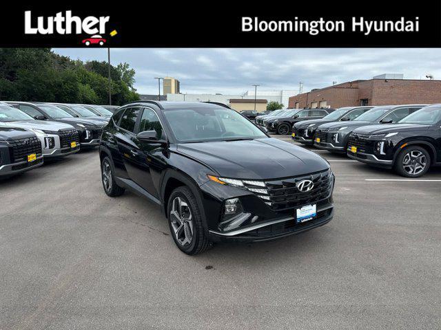 Photo of 2022 Phantom Black Hyundai TUCSON
