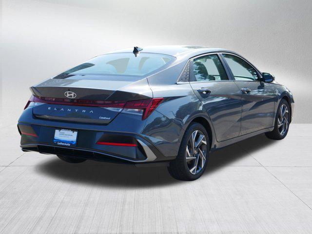 Photo of 2025 Ecotronic Gray Hyundai ELANTRA