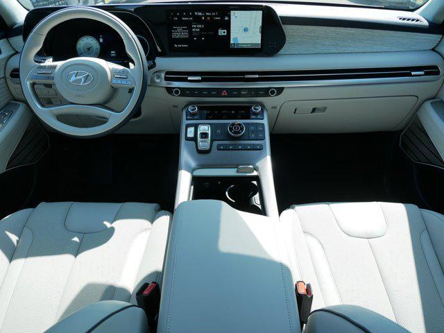 Photo of 2025 Abyss Black Pearl Hyundai PALISADE