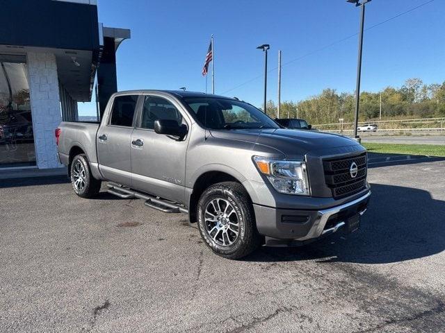 Photo of 2021 Gun Metallic Nissan Titan