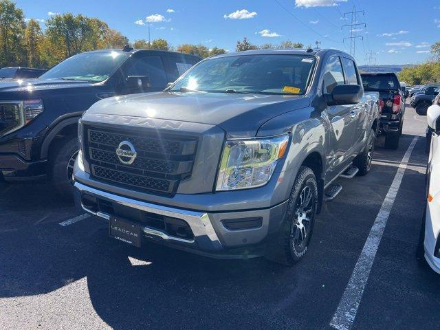 Photo of 2021 Gun Metallic Nissan Titan