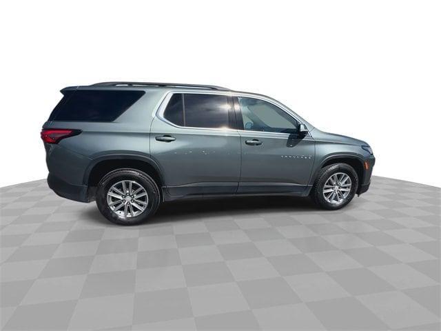 Photo of 2023 Silver Sage Metallic Chevrolet Traverse