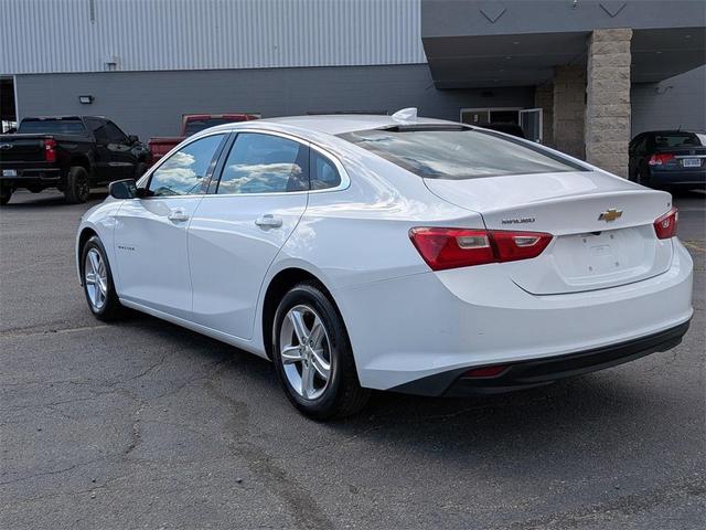 Photo of 2023 Summit White Chevrolet Malibu