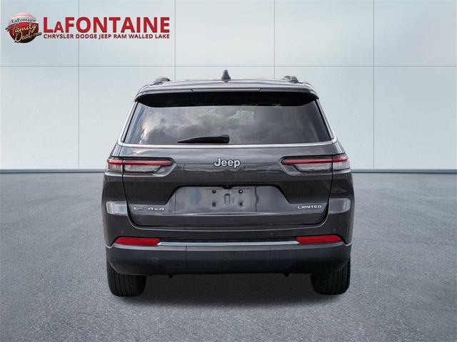 Photo of 2021 Baltic Gray Metallic Clearcoat Jeep Grand Cherokee L