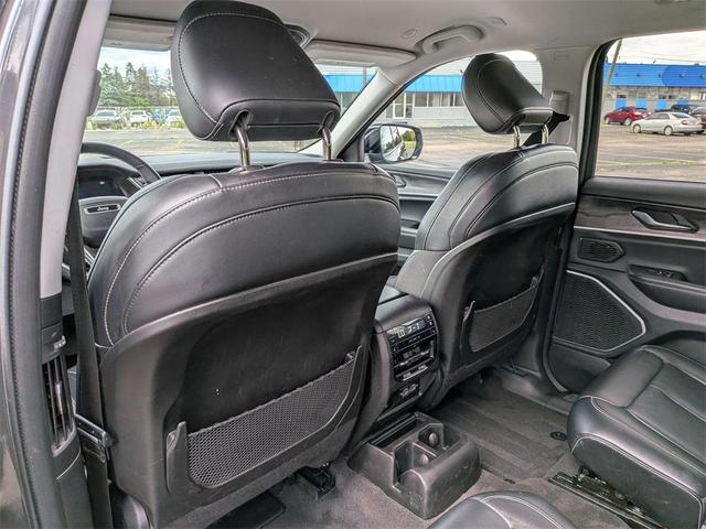 Photo of 2021 Baltic Gray Metallic Clearcoat Jeep Grand Cherokee L