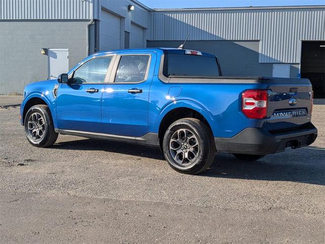 Photo of 2024 Atlas Blue Metallic Ford Maverick