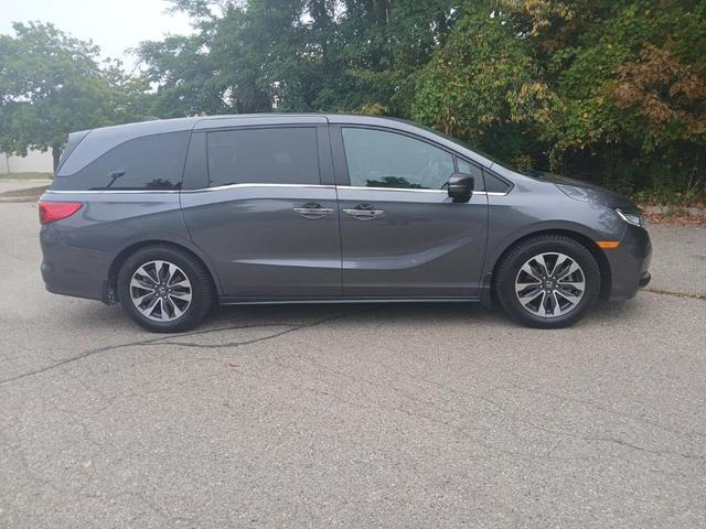 Photo of 2022 Gray Honda Odyssey