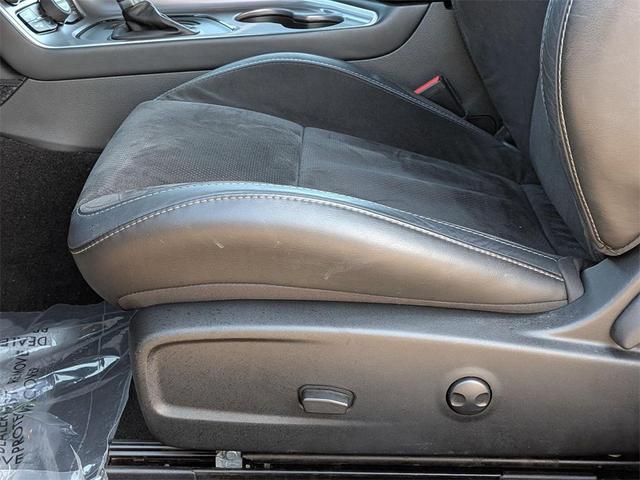 Photo of 2022 Pitch Black Clearcoat Dodge Challenger
