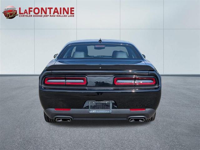 Photo of 2022 Pitch Black Clearcoat Dodge Challenger