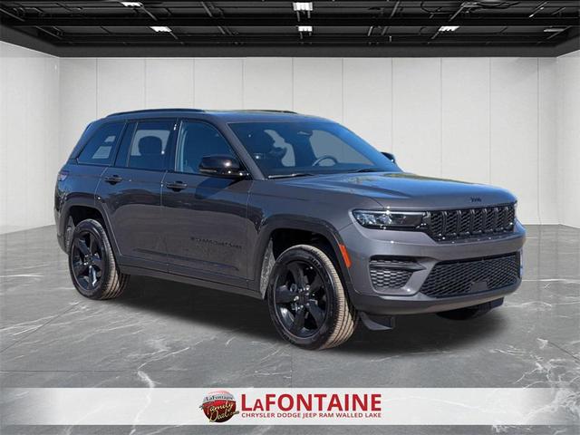 Photo of 2024 Baltic Gray Metallic Clearcoat Jeep Grand Cherokee