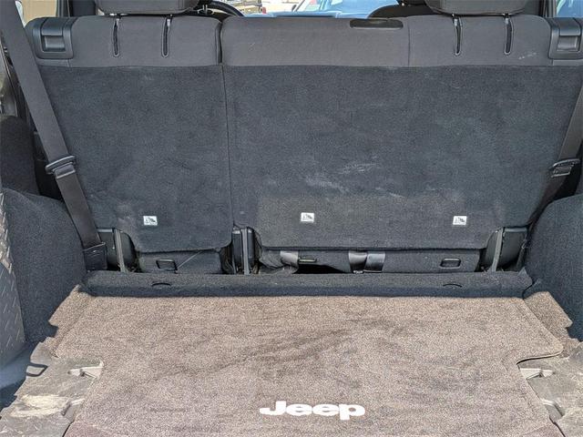 Photo of 2017 Granite Crystal Metallic Clearcoat Jeep Wrangler Unlimited