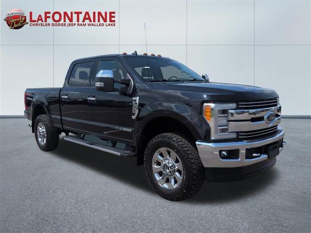Photo of 2019 Agate Black Metallic Ford F-350