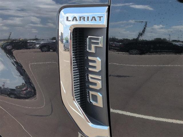 Photo of 2019 Agate Black Metallic Ford F-350