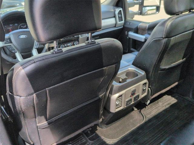 Photo of 2019 Agate Black Metallic Ford F-350