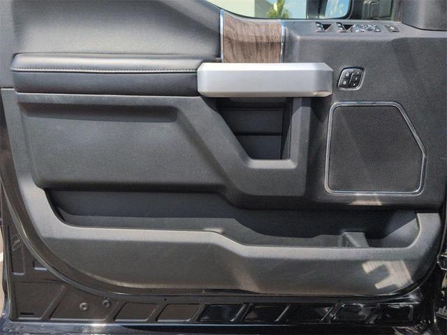 Photo of 2019 Agate Black Metallic Ford F-350
