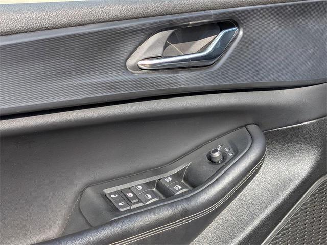 Photo of 2024 Silver Zynith Jeep Grand Cherokee L