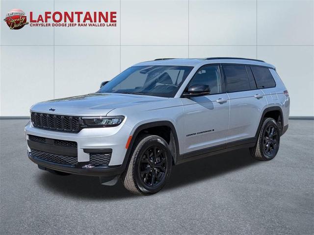 Photo of 2024 Silver Zynith Jeep Grand Cherokee L