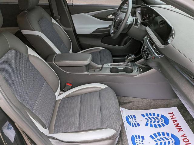 Photo of 2024 Ebony Twilight Metallic Buick Envista