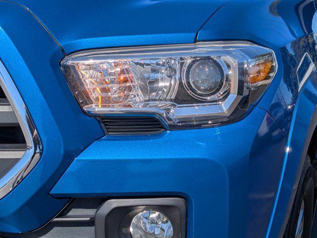 Photo of 2017 Blazing Blue Pearl Toyota Tacoma