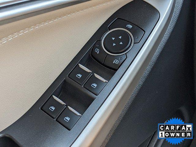 Photo of 2023 ICONIC SILVER METALLIC Ford Explorer