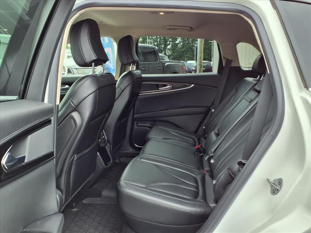 Photo of 2023 Pristine White Lincoln Nautilus